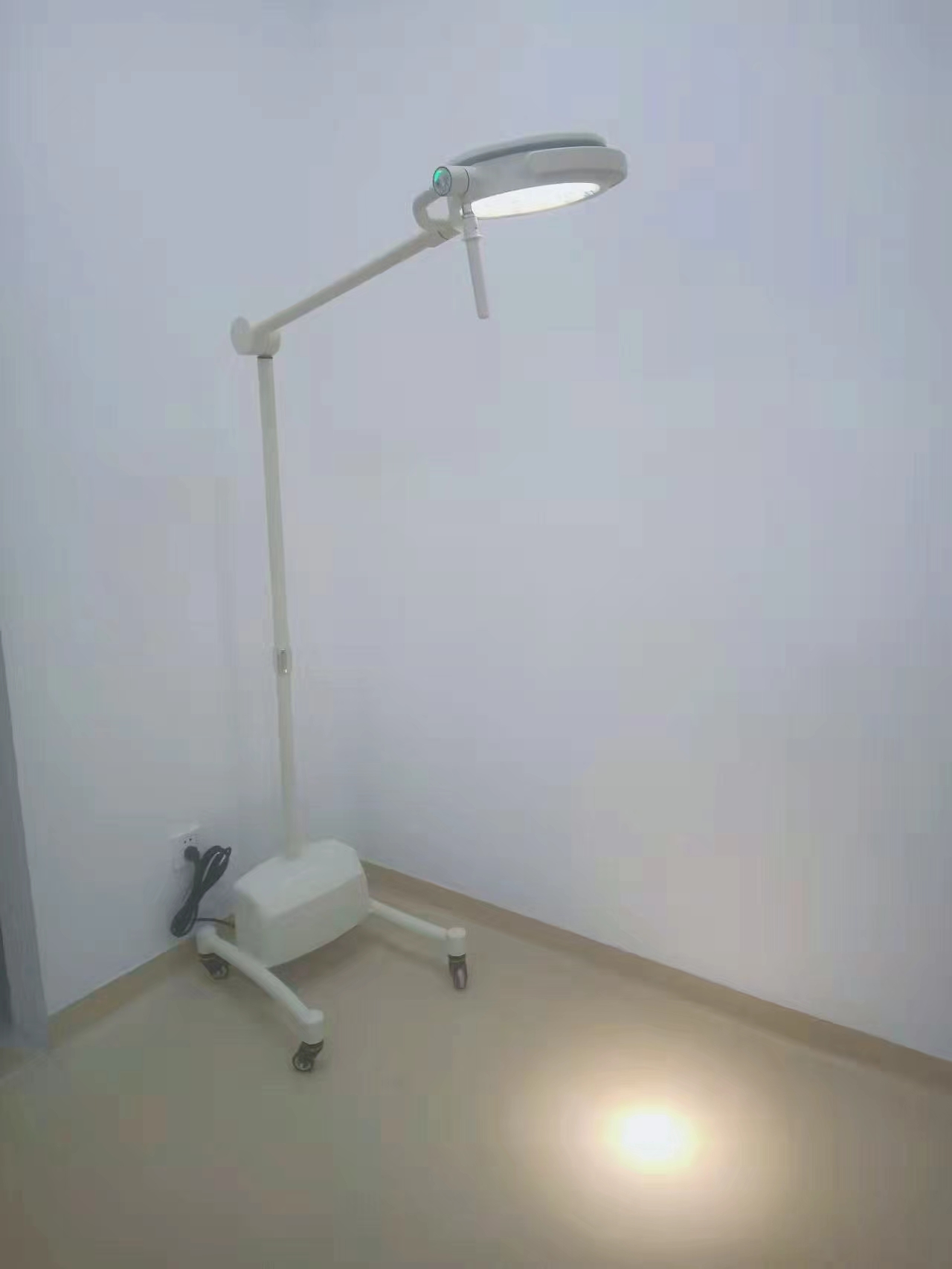 mobilā lampa